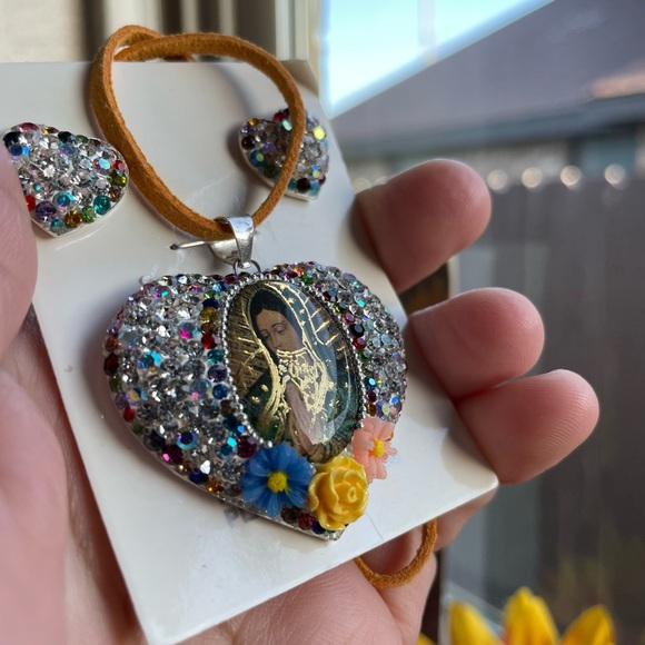 Our lady Guadalupe 925 sterling silver heart rhinestone pendant and earrings - Picture 6 of 17